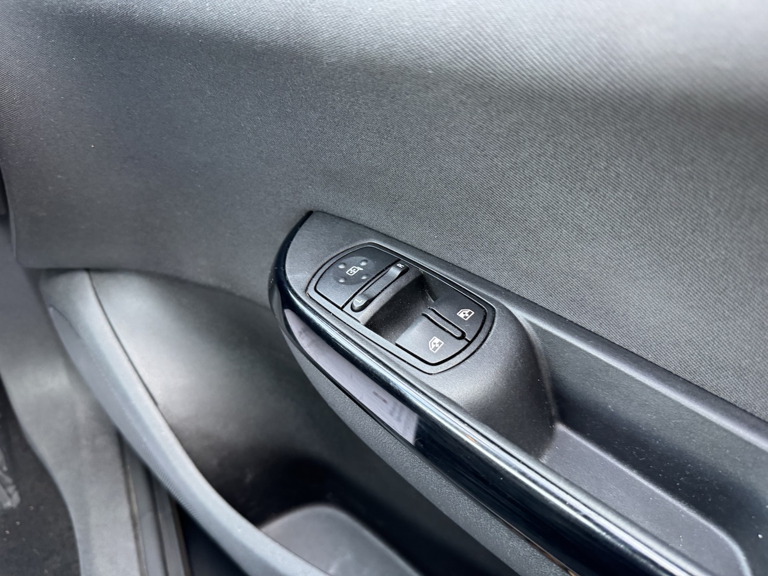 Used Vauxhall Corsa 2017 for sale - 77616374: Photo 18