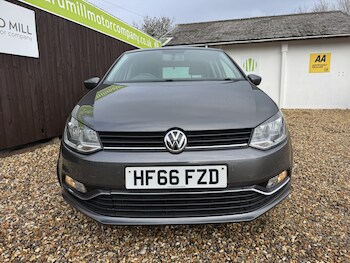 Used Volkswagen Polo 2017 for sale - 77213444: Photo