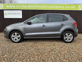 Used Volkswagen Polo 2017 for sale - 77213444: Photo