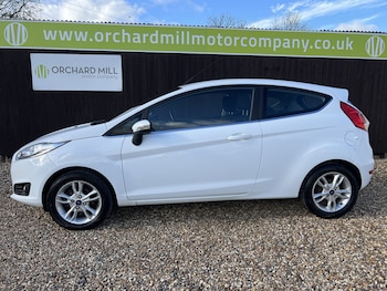 Used Ford Fiesta 2016 for sale - 76430902: Photo