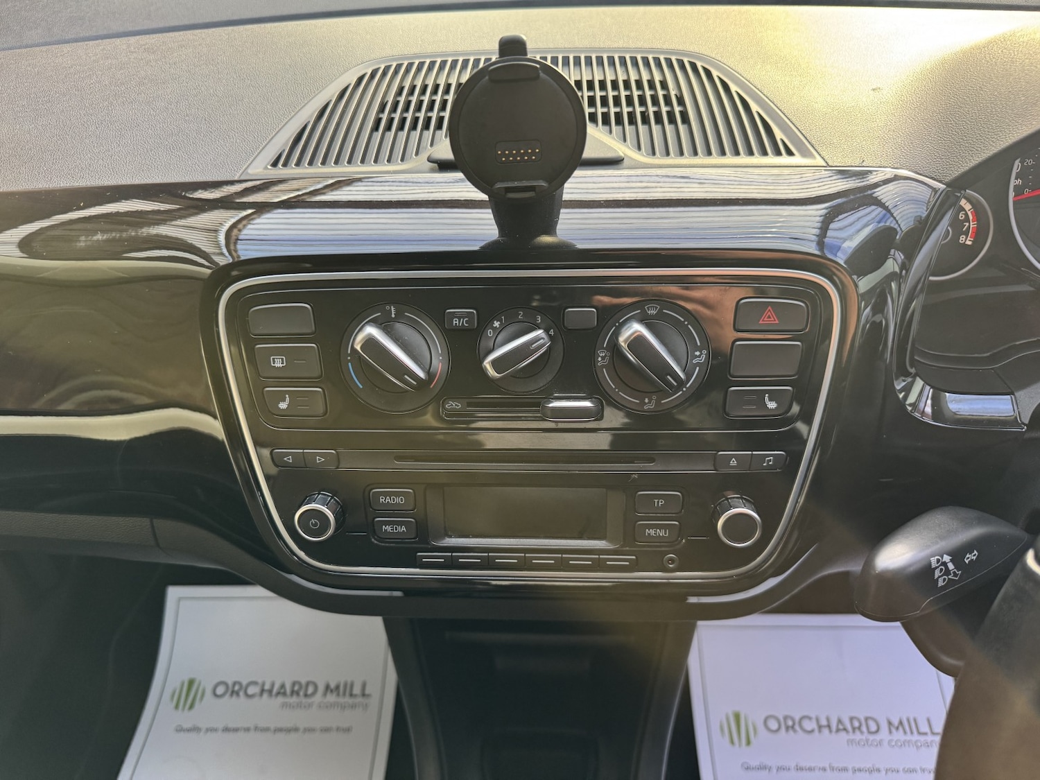 Used Volkswagen up! 2013 for sale - 76687171: Photo 14