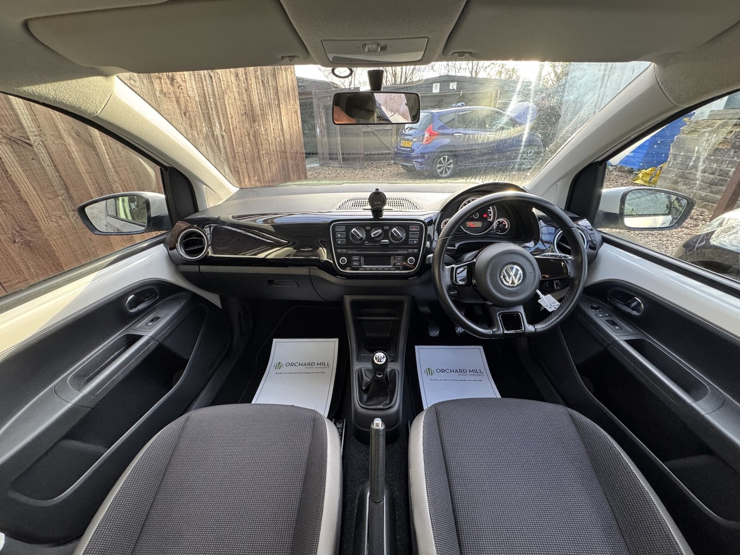 Used Volkswagen up! 2013 for sale - 76687171: Photo 15