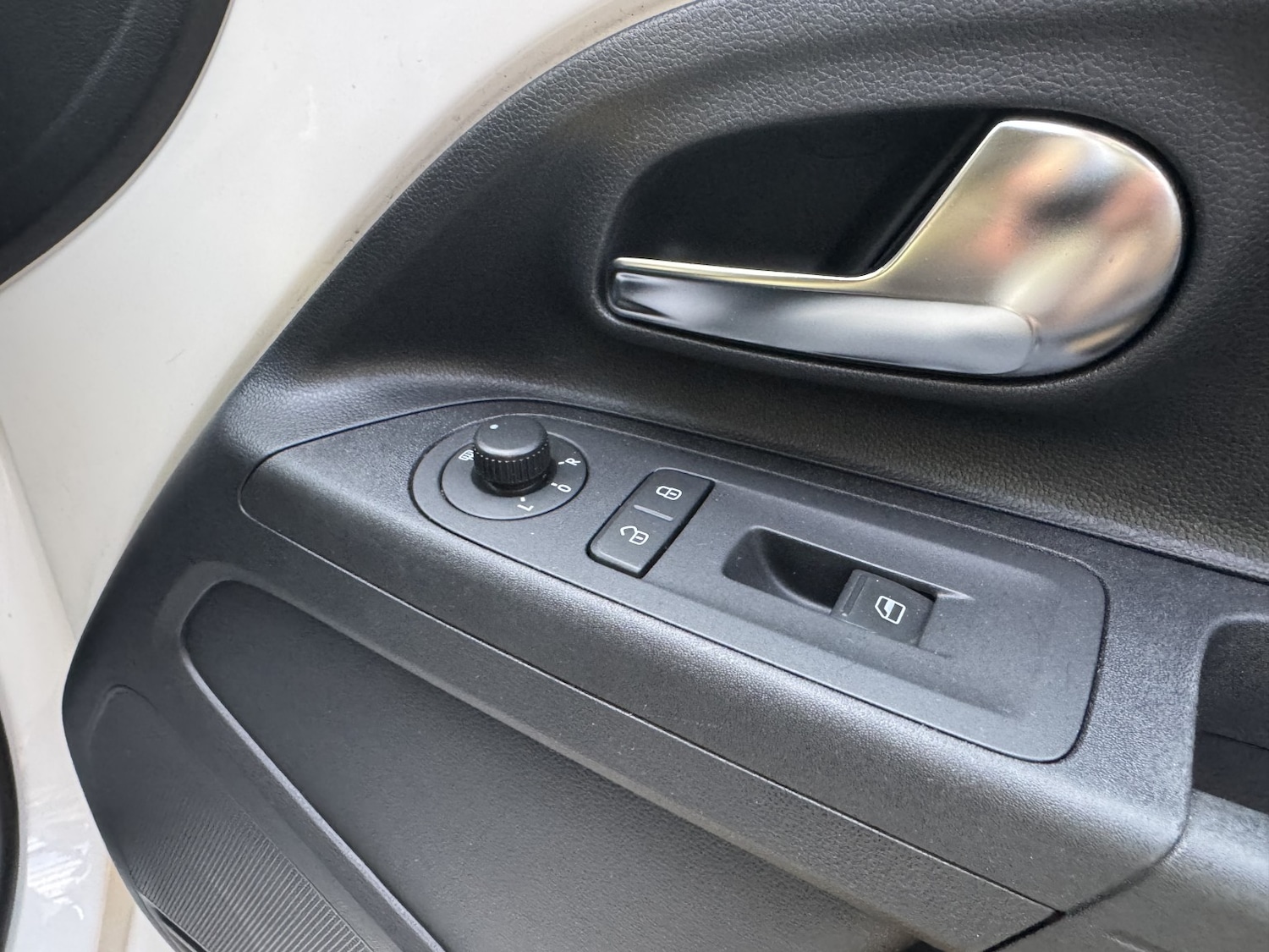 Used Volkswagen up! 2013 for sale - 76687171: Photo 17