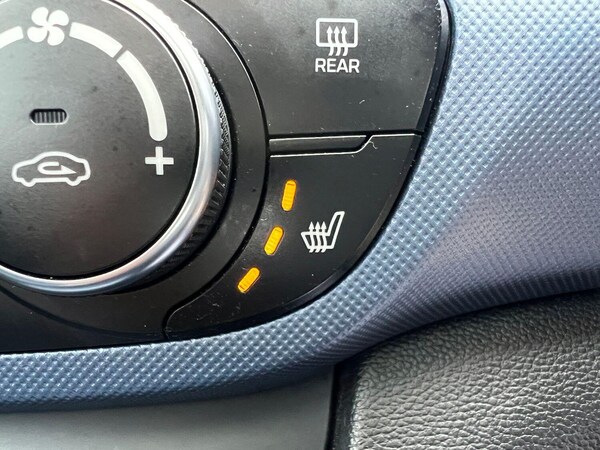 Used Hyundai i10 2015 for sale - 75718264: Photo 13