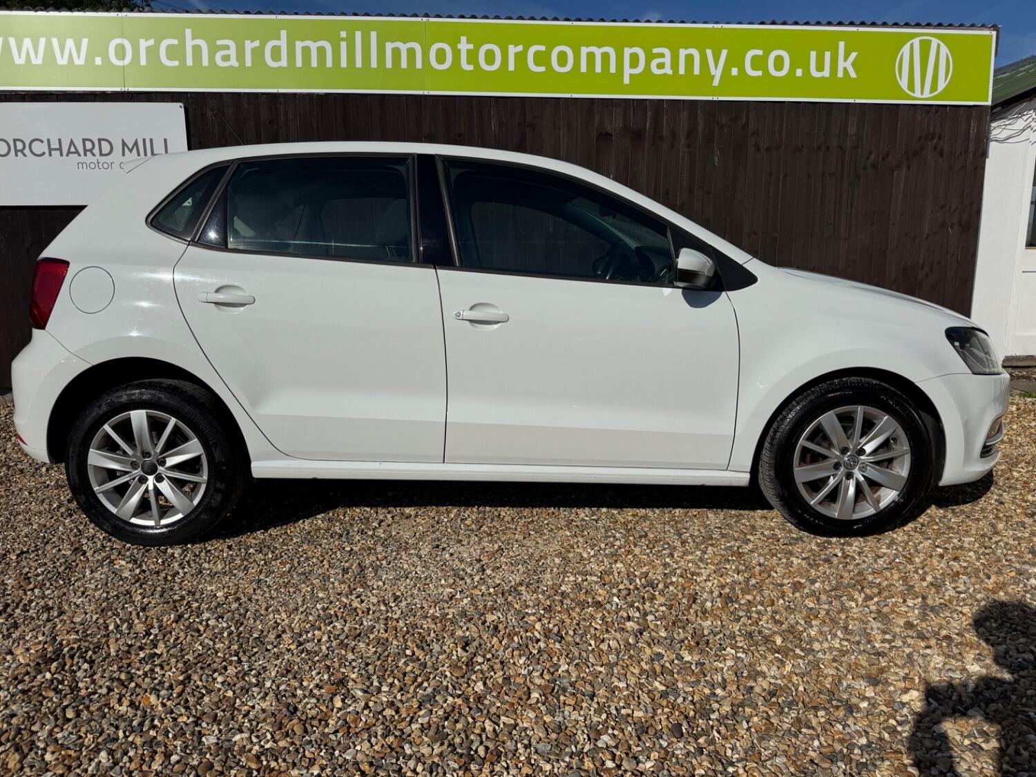 Used Volkswagen Polo 2015 for sale - 76082749: Photo 7