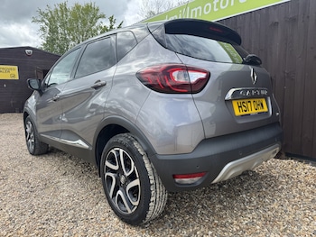 Used Renault Captur 2017 for sale - 78213542: Photo