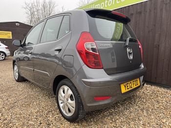 Used Hyundai i10 2012 for sale - 77766485: Photo