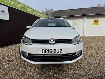 Used Volkswagen Polo 2016 for sale - 77541662: Photo