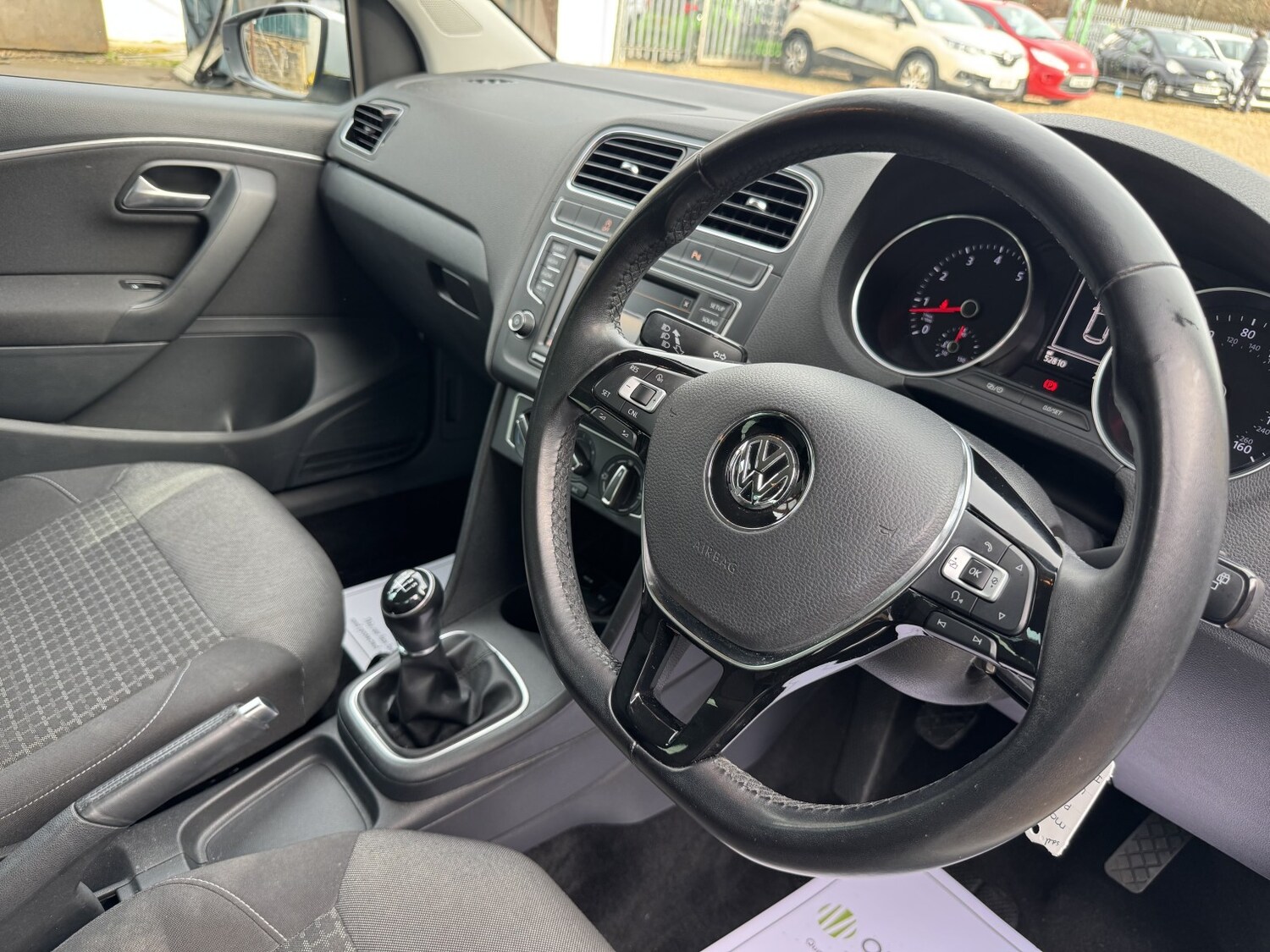Used Volkswagen Polo 2016 for sale - 77541662: Photo 8
