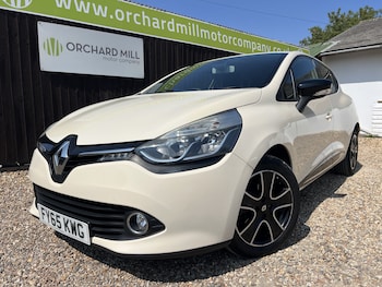 Used Renault Clio 2015 for sale - 79471014: Photo