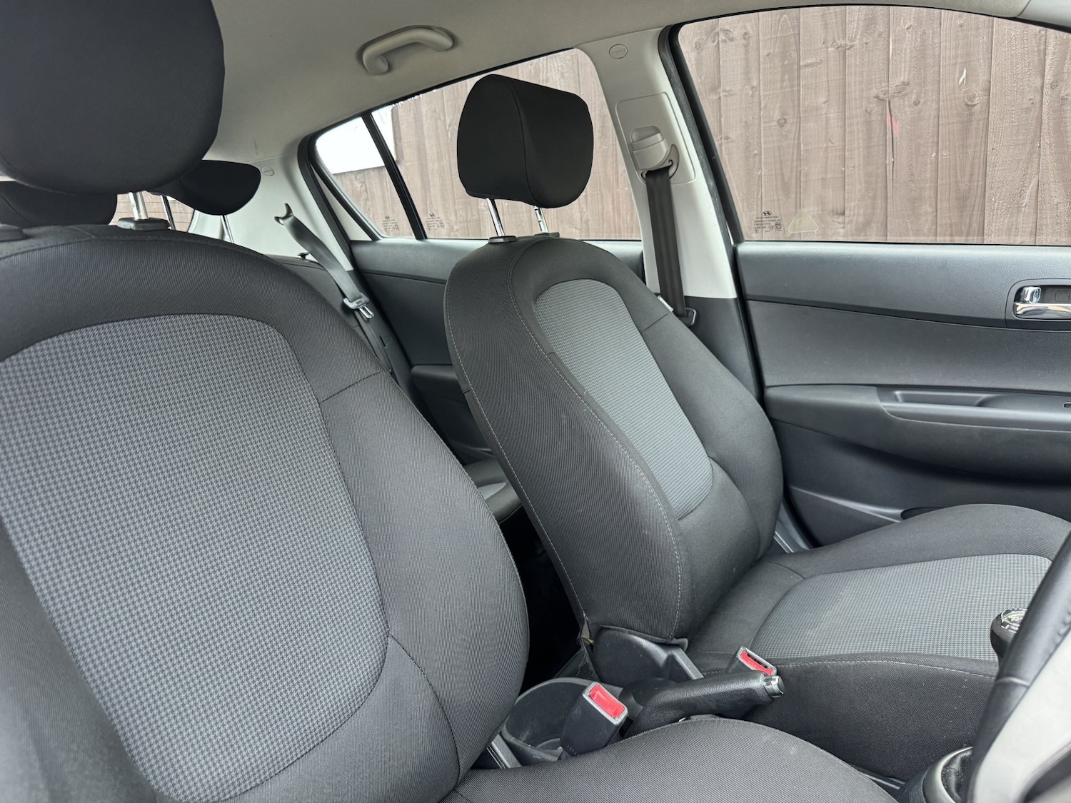 Used Hyundai i20 2013 for sale - 76884833: Photo 13