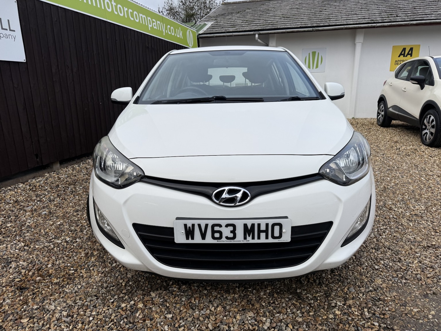 Used Hyundai i20 2013 for sale - 76884833: Photo 2
