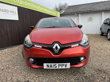 Used Renault Clio 2015 for sale - 77921402: Photo