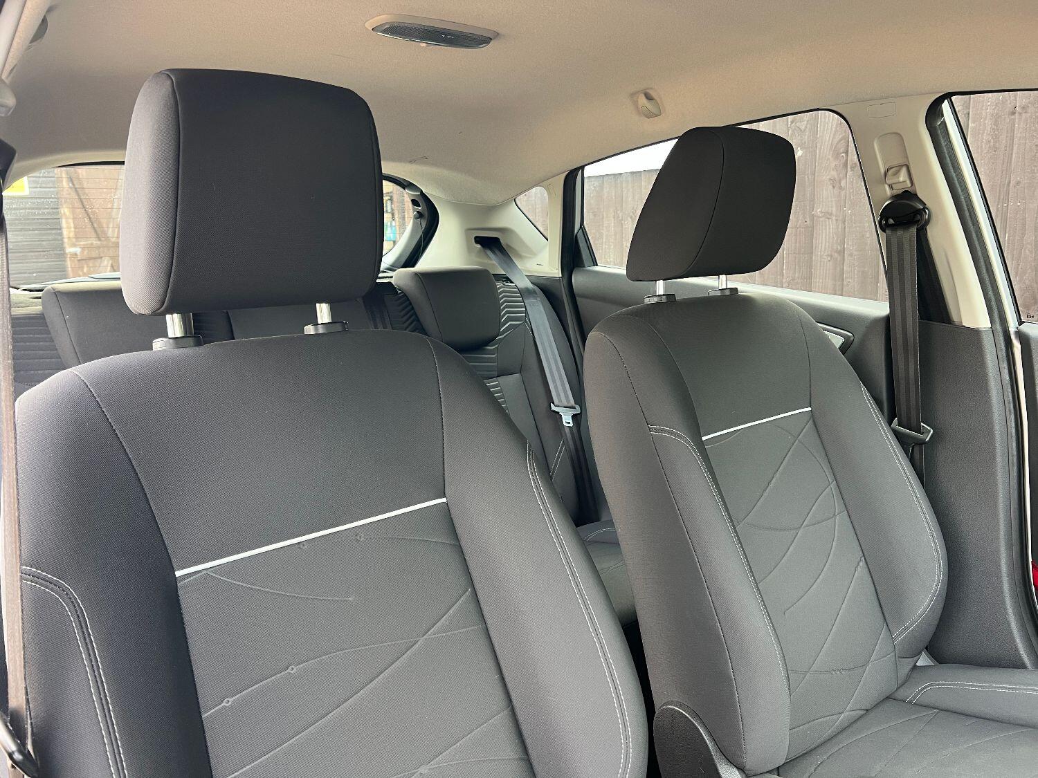 Used Ford Fiesta 2013 for sale - 76082590: Photo 10