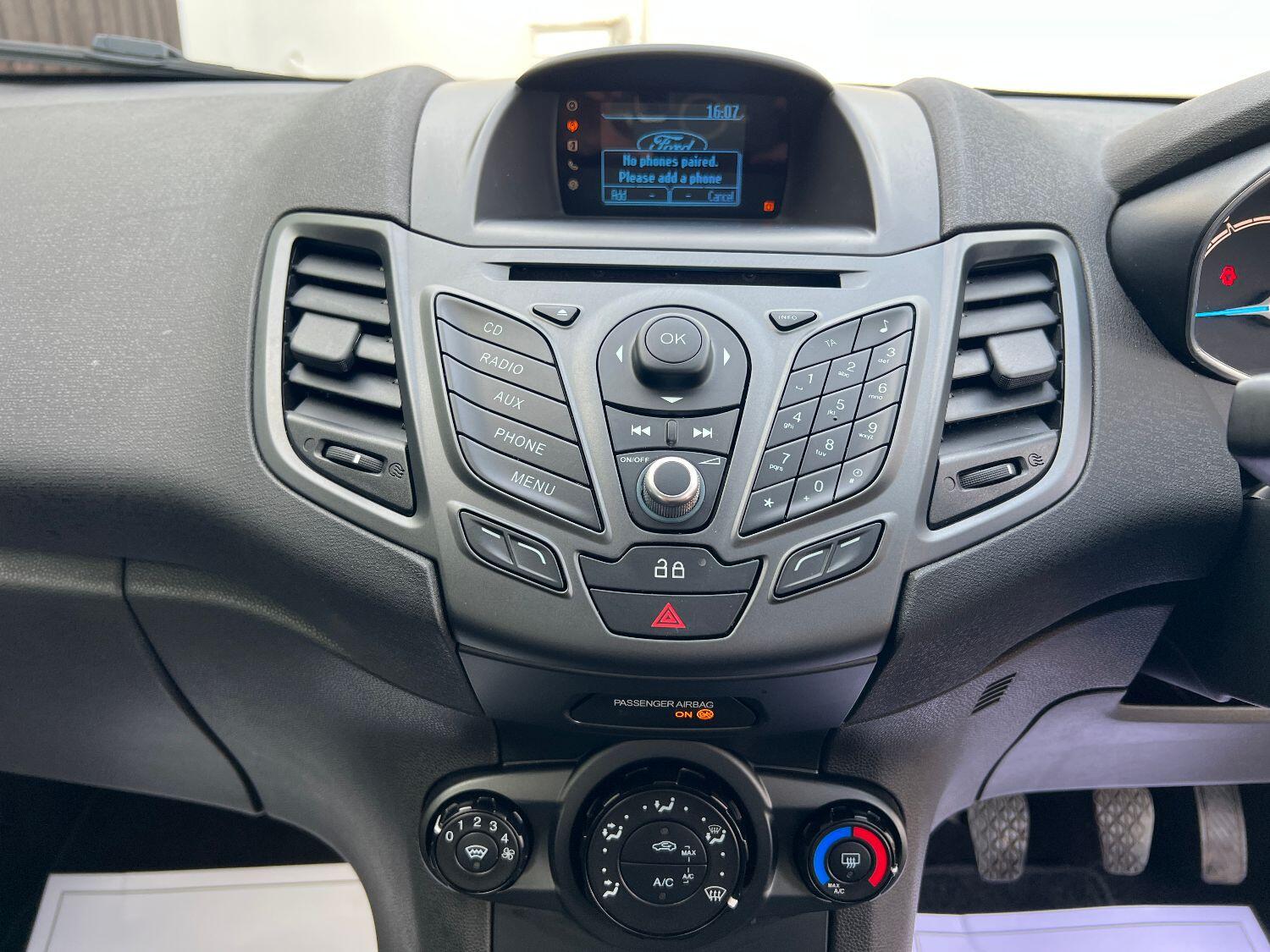 Used Ford Fiesta 2013 for sale - 76082590: Photo 12