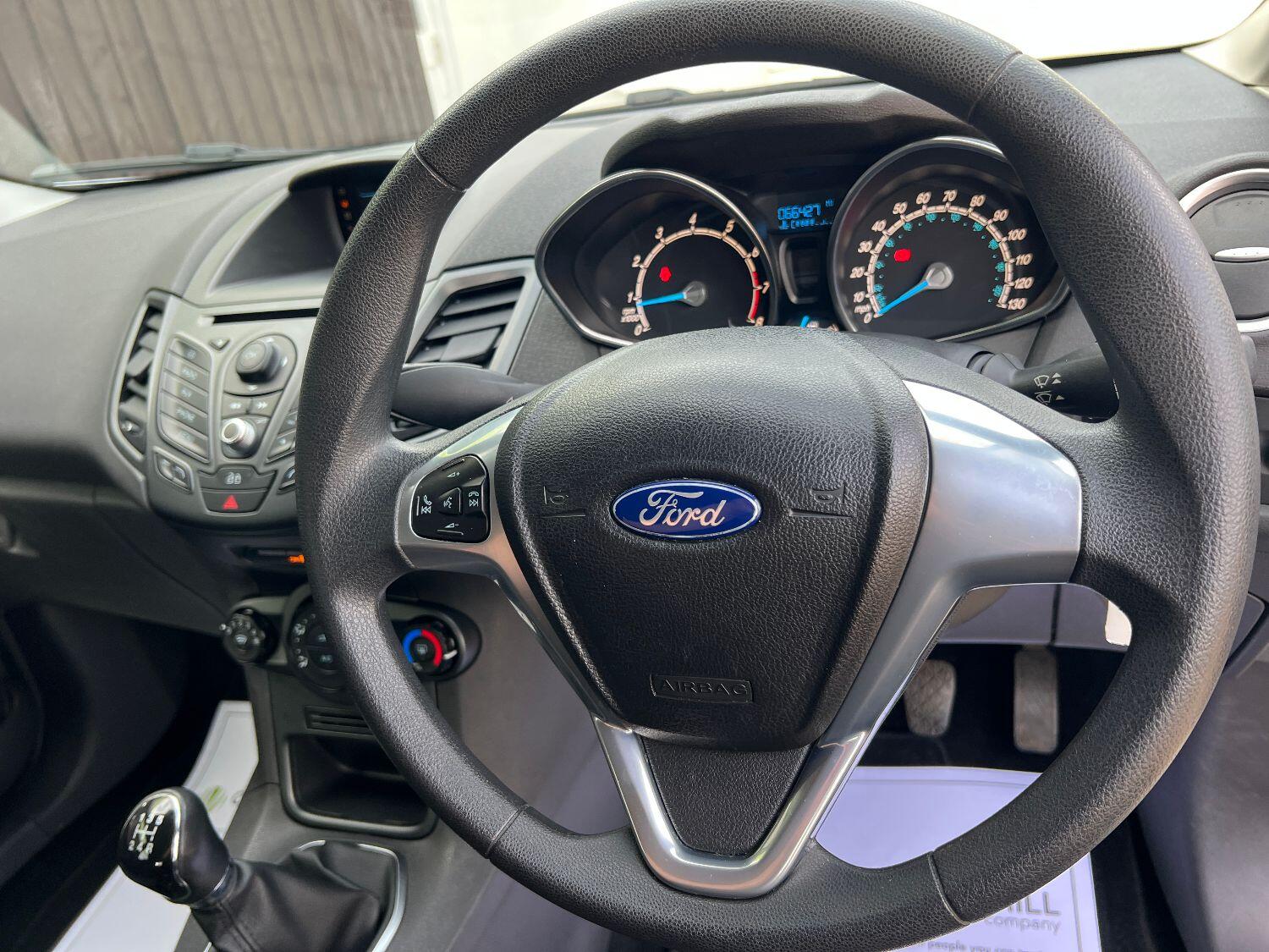 Used Ford Fiesta 2013 for sale - 76082590: Photo 14
