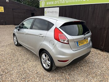 Used Ford Fiesta 2015 for sale - 79563926: Photo