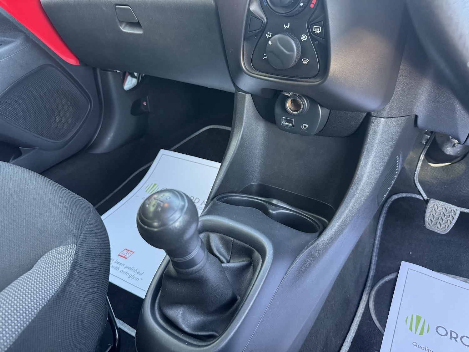 Used Toyota AYGO 2015 for sale - 76576905: Photo 15