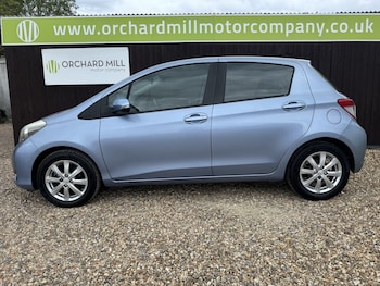 Used Toyota Yaris 2011 for sale - 78427695: Photo