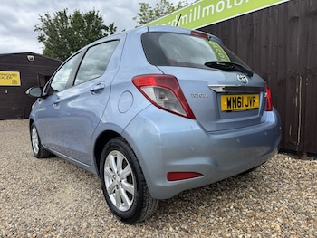 Used Toyota Yaris 2011 for sale - 78427695: Photo
