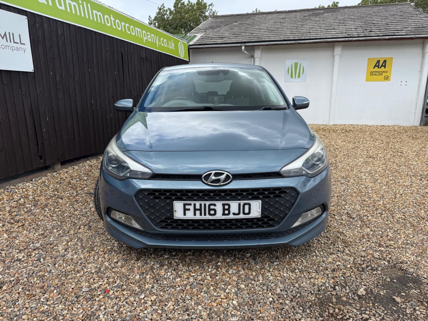 Used Hyundai i20 2016 for sale - 76699216: Photo 2