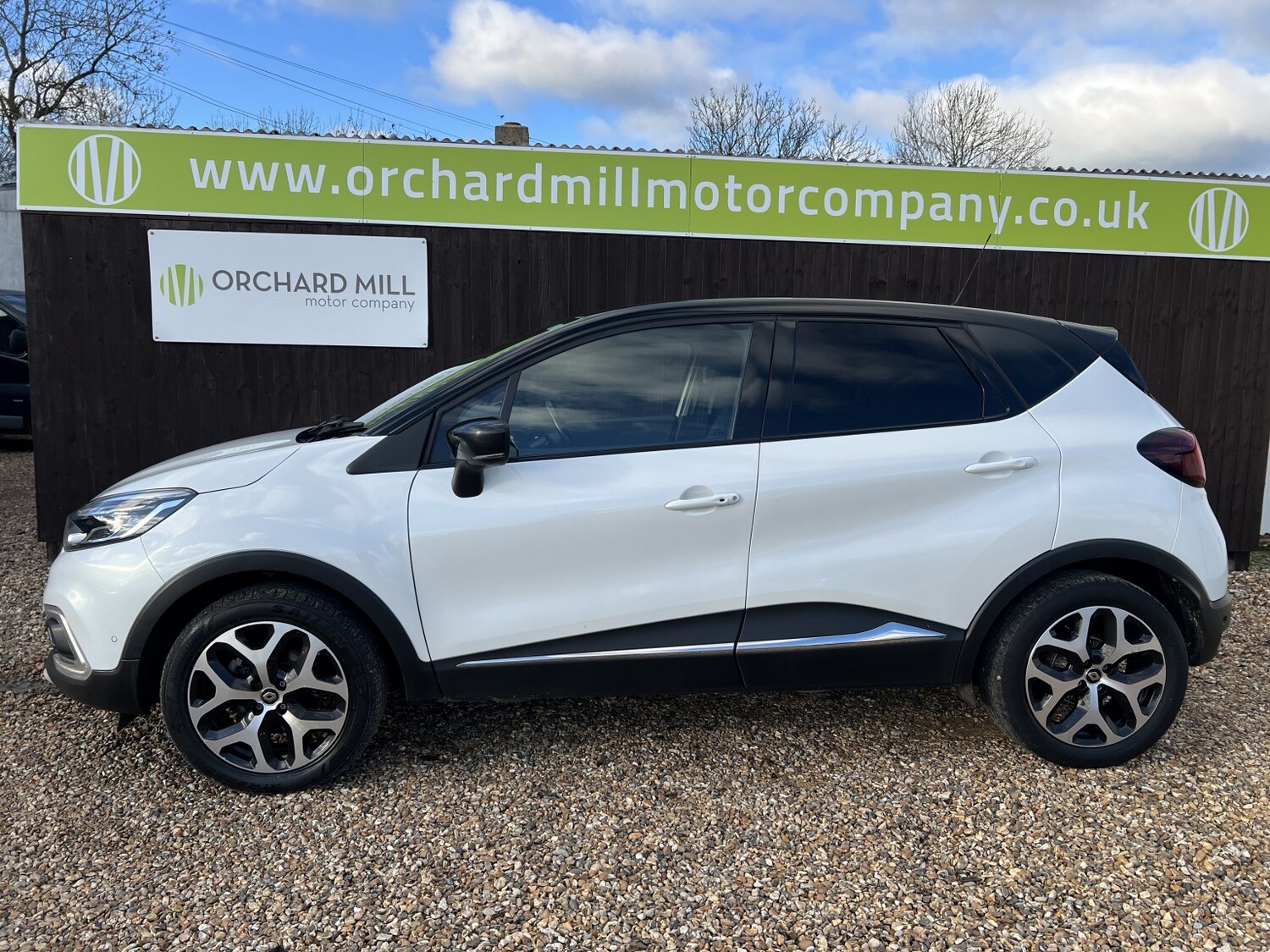 Used Renault Captur 2020 for sale - 76504664: Photo 3