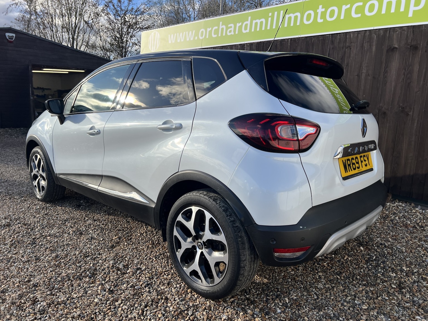 Used Renault Captur 2020 for sale - 76504664: Photo 4