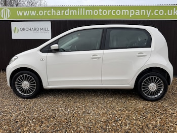 Used Volkswagen up! 2014 for sale - 76712866: Photo