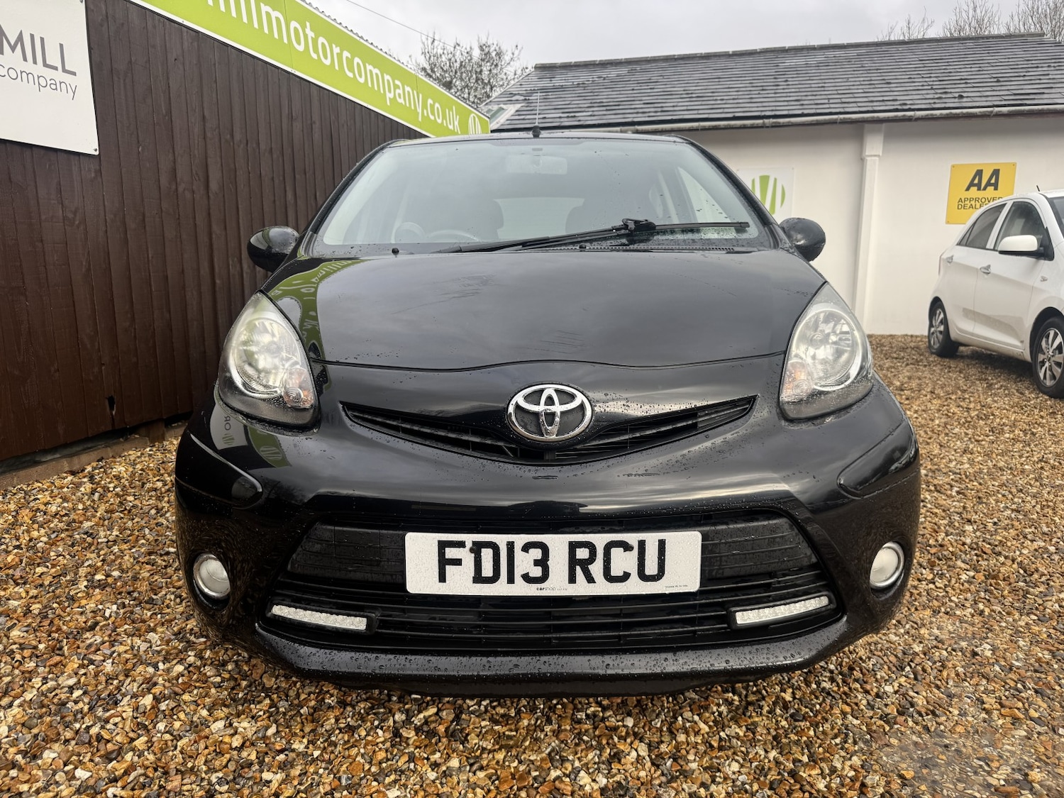 Used Toyota AYGO 2013 for sale - 77213431: Photo 2