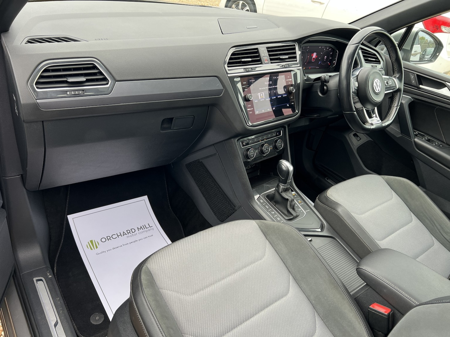 Used Volkswagen Tiguan 2019 for sale - 76347104: Photo 8