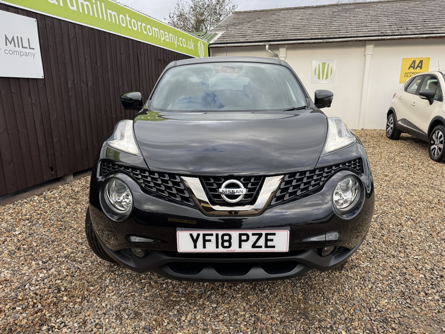 Used Nissan Juke 2018 for sale - 76911085: Photo 2
