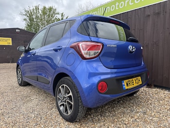 Used Hyundai i10 2018 for sale - 78213467: Photo