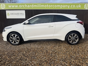 Used Hyundai i20 2015 for sale - 76918446: Photo