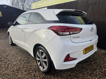 Used Hyundai i20 2015 for sale - 76918446: Photo