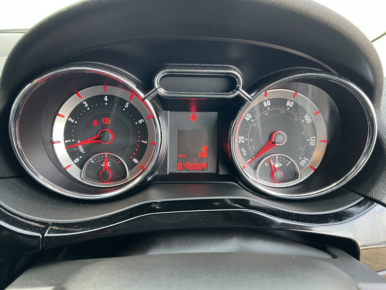 Used Vauxhall ADAM 2014 for sale - 77997206: Photo 11