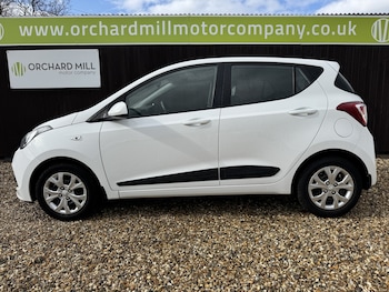 Used Hyundai i10 2016 for sale - 77668624: Photo