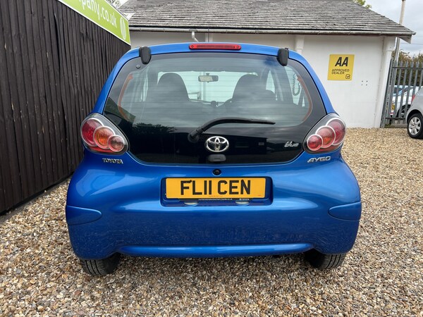 Used Toyota AYGO 2011 for sale - 76211941: Photo 5