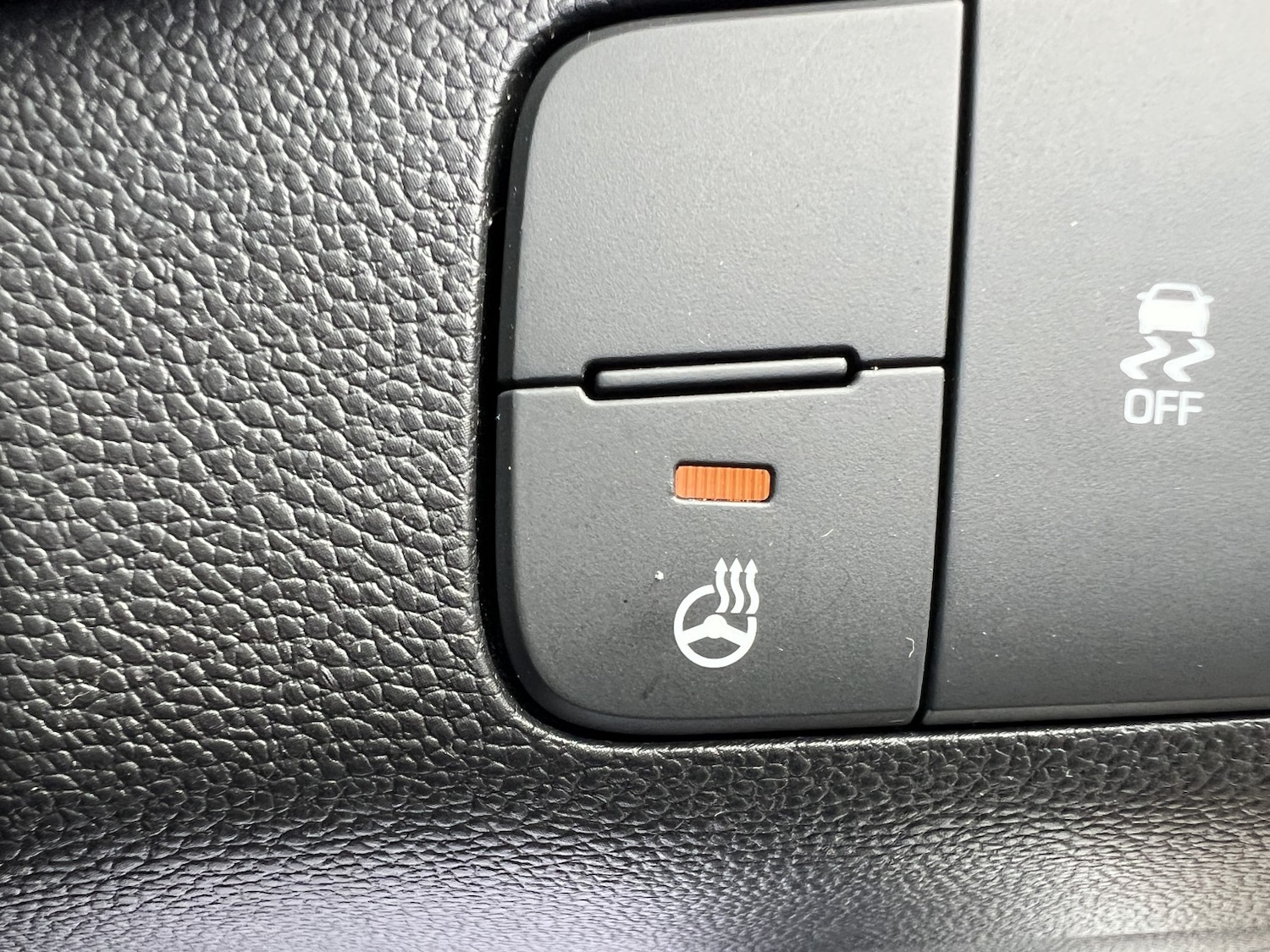 Used Hyundai i10 2014 for sale - 76347252: Photo 13