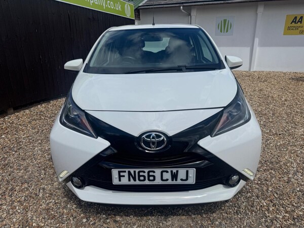 Used Toyota AYGO 2016 for sale - 75011539: Photo 2