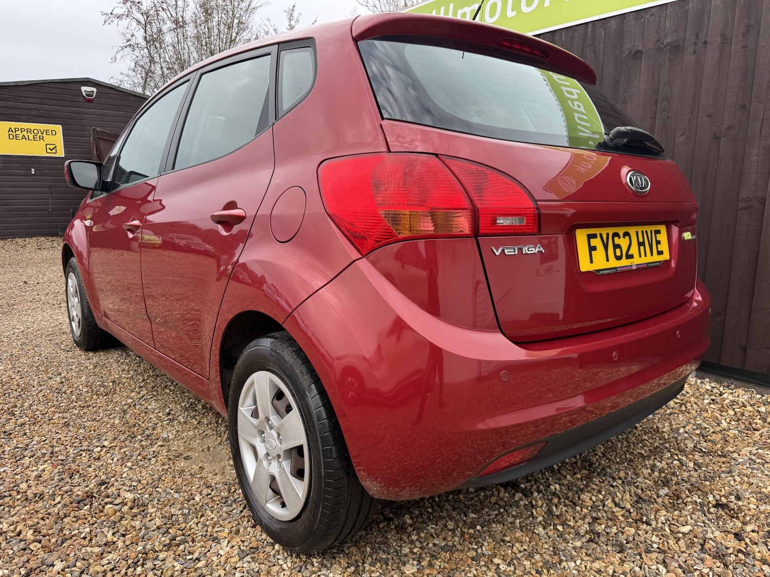 Used Kia Venga 2012 for sale - 76821568: Photo 4