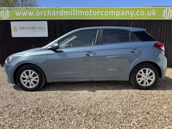 Used Hyundai i20 2016 for sale - 78332307: Photo