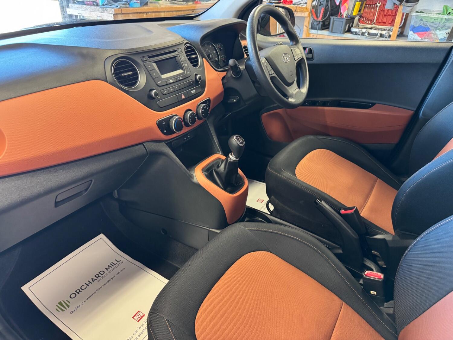 Used Hyundai i10 2015 for sale - 75898374: Photo 10