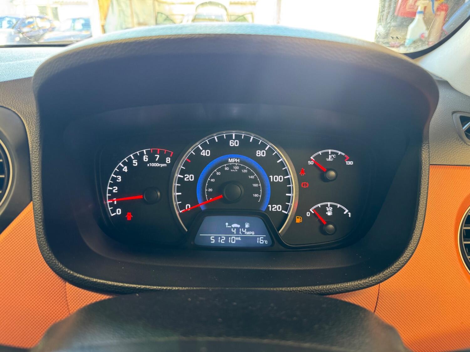 Used Hyundai i10 2015 for sale - 75898374: Photo 12
