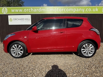 Used Suzuki Swift 2015 for sale - 79404427: Photo