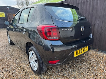 Used Dacia Sandero 2018 for sale - 78469786: Photo