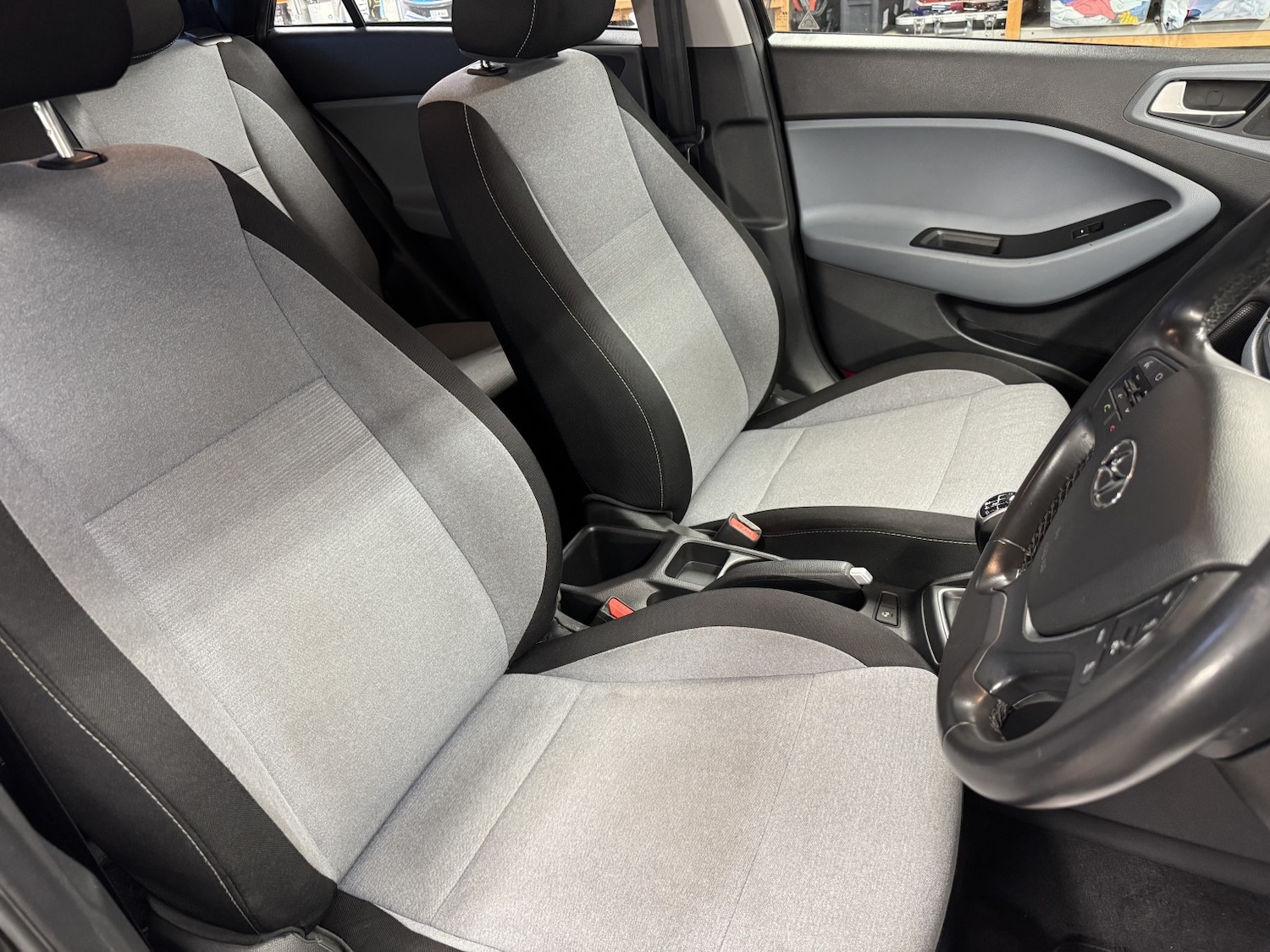 Used Hyundai i20 2015 for sale - 76918464: Photo 10