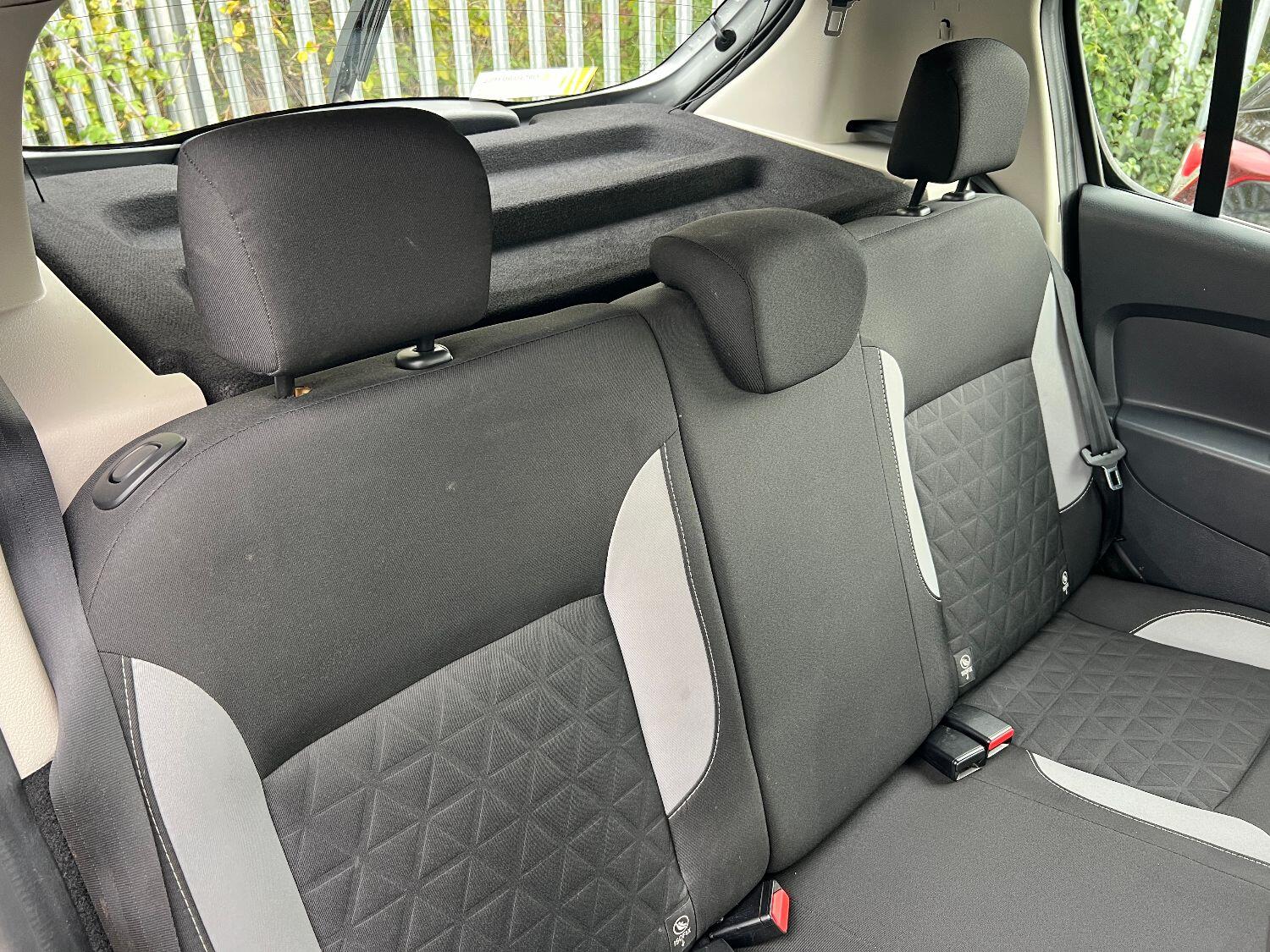 Used Dacia Sandero Stepway 2015 for sale - 76030749: Photo 16