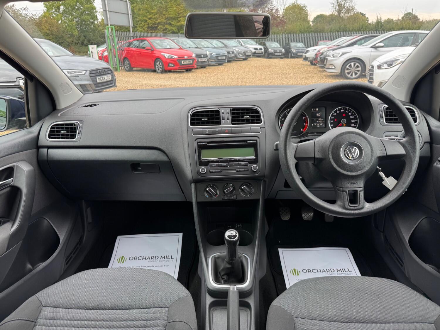 Used Volkswagen Polo 2011 for sale - 76082604: Photo 9