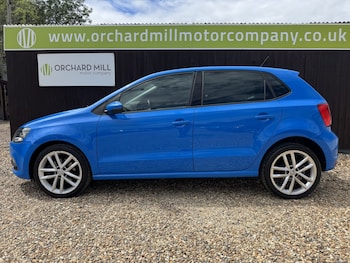 Used Volkswagen Polo 2015 for sale - 78876480: Photo