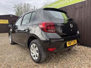 Used Dacia Sandero 2017 for sale - 78004376: Photo